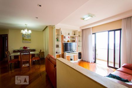Sala de estar de apartamento à venda com 4 quartos, 134m² em Vila Assunção, Santo André