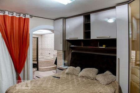 Suite de casa à venda com 3 quartos, 210m² em Vila Carmosina, São Paulo