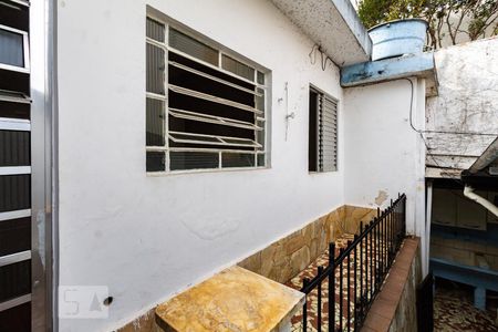 Entrada de casa para alugar com 1 quarto, 39m² em Pinheiros, São Paulo