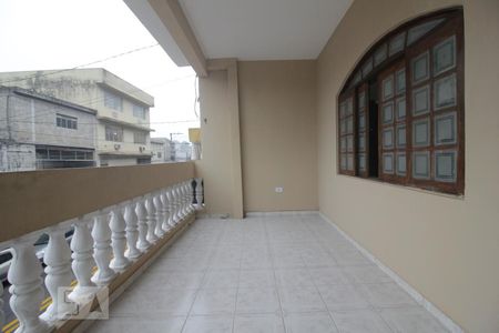 Varanda de casa à venda com 3 quartos, 220m² em Jardim Maria Rosa, Taboão da Serra