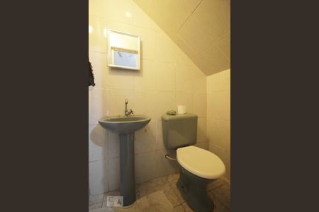 Lavabo de casa à venda com 3 quartos, 220m² em Jardim Maria Rosa, Taboão da Serra