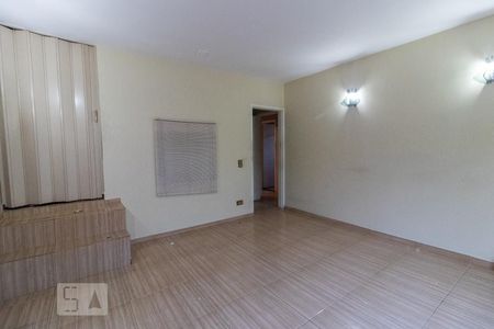 Sala de casa para alugar com 3 quartos, 250m² em Jardim Santo Elias, São Paulo