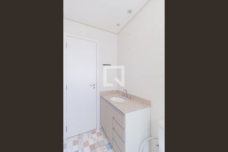 Apartamento para alugar com 69m², 2 quartos e 1 vaga Apartamento para alugar com 69m², 2 quartos e 1 vagaBanheiro da suíte