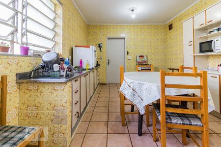 Cozinha de casa à venda com 4 quartos, 270m² em Medianeira, Porto Alegre