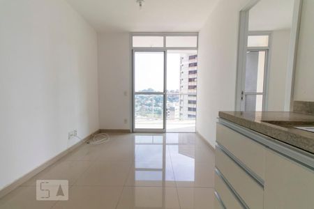 Sala/Cozinha de apartamento para alugar com 1 quarto, 37m² em Real Parque, São Paulo