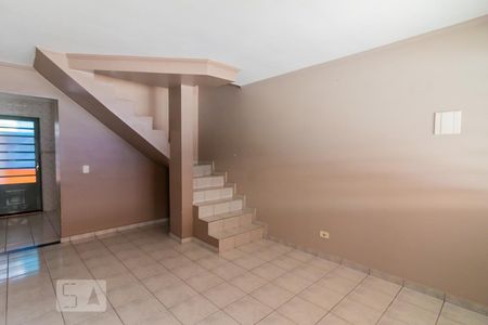 Sala de casa de condomínio para alugar com 2 quartos, 55m² em Jardim Adriana, Guarulhos