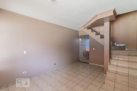 Sala de casa de condomínio para alugar com 2 quartos, 55m² em Jardim Adriana, Guarulhos