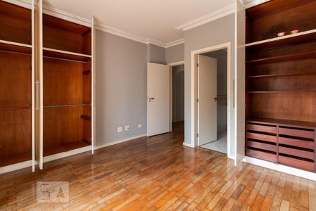 Suite 1 de casa à venda com 5 quartos, 375m² em Vila da Saúde, São Paulo