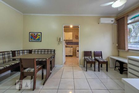 Sala de apartamento para alugar com 1 quarto, 43m² em Jardim Botânico, Porto Alegre