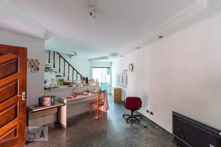 Casa à venda com 75m², 2 quartos e 2 vagasSala/Cozinha