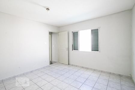 Quarto 1 de casa para alugar com 2 quartos, 90m² em Vila Palmares, Santo André