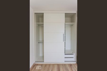 Quarto 1  Armario de apartamento à venda com 2 quartos, 62m² em Jardim Ester, São Paulo