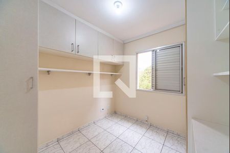 Quarto 2 de apartamento para alugar com 2 quartos, 50m² em Cidade São Jorge, Santo André