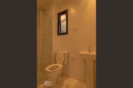 Banheiro Corredor de apartamento para alugar com 2 quartos, 77m² em Jd.belval , Barueri