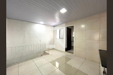 Sala de casa para alugar com 1 quarto, 62m² em Cidade Domitila, São Paulo