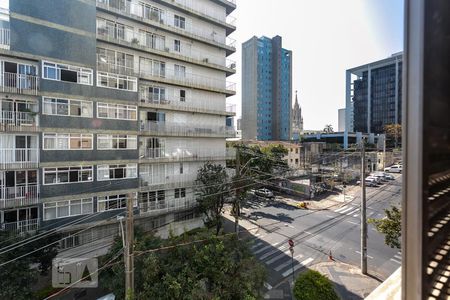 Vista de apartamento para alugar com 1 quarto, 45m² em Funcionários, Belo Horizonte