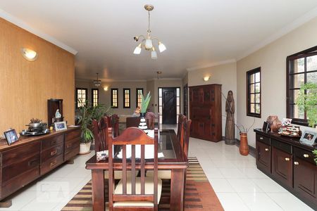 Casa à venda com 560m², 6 quartos e 6 vagasSala de Jantar
