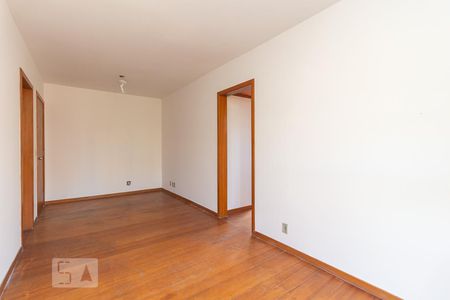 Sala de apartamento para alugar com 2 quartos, 63m² em Medianeira, Porto Alegre