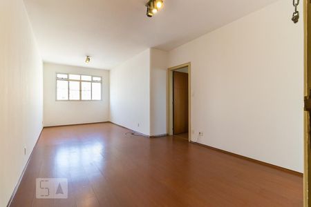 Sala de apartamento para alugar com 2 quartos, 85m² em Centro, Campinas