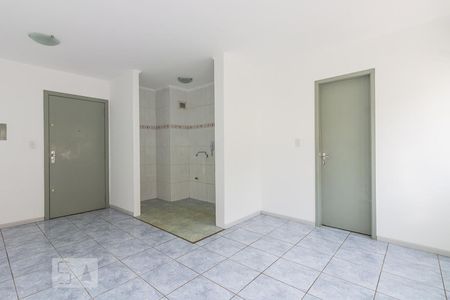 Sala/Quarto de kitnet/studio para alugar com 1 quarto, 31m² em Protásio Alves, Porto Alegre