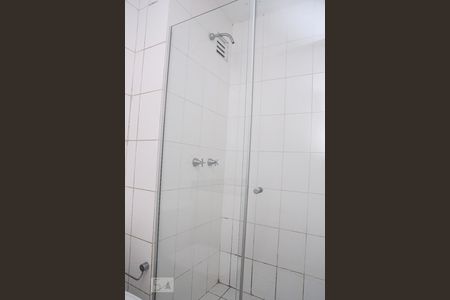 Apartamento à venda com 69m², 3 quartos e 1 vaga Apartamento à venda com 69m², 3 quartos e 1 vagaBanheiro social