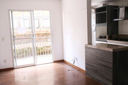 Sala de apartamento à venda com 3 quartos, 69m² em Tristeza, Porto Alegre