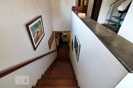 Escada de casa à venda com 6 quartos, 600m² em Jardim Leonor, São Paulo