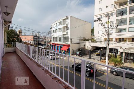 Vista do quarto 1  de casa para alugar com 3 quartos, 120m² em Vila Firmiano Pinto, São Paulo