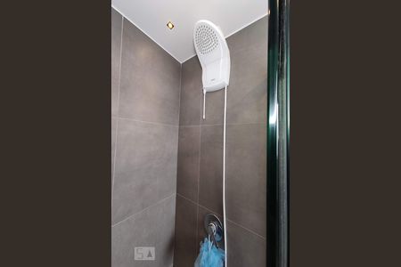 Banheiro de apartamento à venda com 1 quarto, 47m² em Marechal Rondon, Canoas