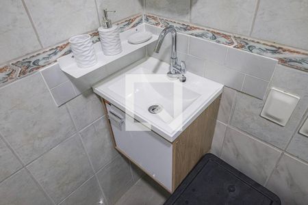 Banheiro de apartamento para alugar com 1 quarto, 40m² em Pinheiros, São Paulo