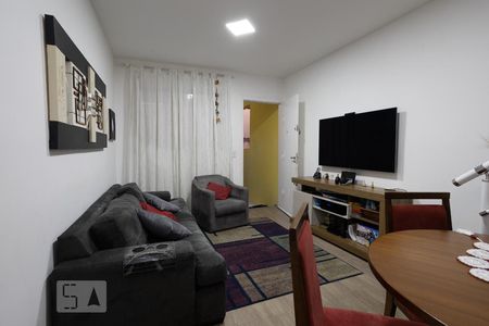 Sala de casa de condomínio à venda com 3 quartos, 82m² em Vila Antonieta, São Paulo
