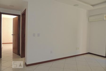 Sala de apartamento à venda com 3 quartos, 100m² em Taquara, Rio de Janeiro