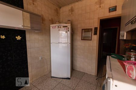 Cozinha 1 de casa à venda com 4 quartos, 505m² em Niterói, Canoas