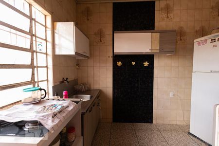 Cozinha 1 de casa à venda com 4 quartos, 505m² em Niterói, Canoas