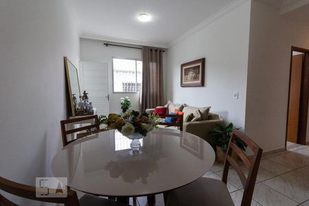 Sala de apartamento à venda com 3 quartos, 70m² em Vila Paquetá, Belo Horizonte