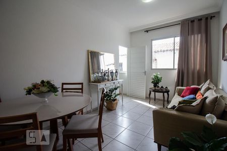 Sala de apartamento à venda com 3 quartos, 70m² em Vila Paquetá, Belo Horizonte