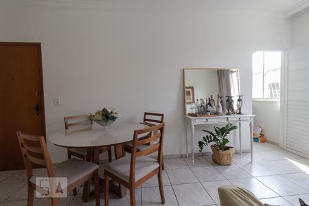 Sala de apartamento à venda com 3 quartos, 70m² em Vila Paquetá, Belo Horizonte