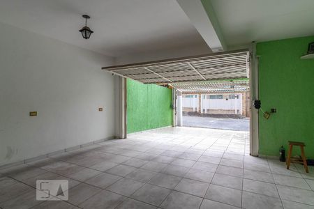 Garagem de casa à venda com 3 quartos, 268m² em Imirim, São Paulo