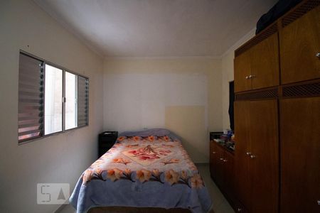 Quarto 1 de casa para alugar com 2 quartos, 210m² em Jardim Três Marias, São Paulo