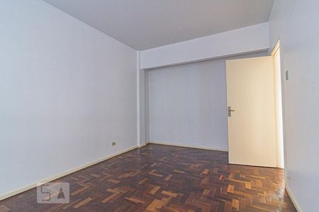 Quarto 1 de apartamento para alugar com 3 quartos, 134m² em Centro, Curitiba