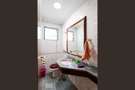 Lavabo de casa à venda com 3 quartos, 312m² em Vila Pinheirinho, Santo André