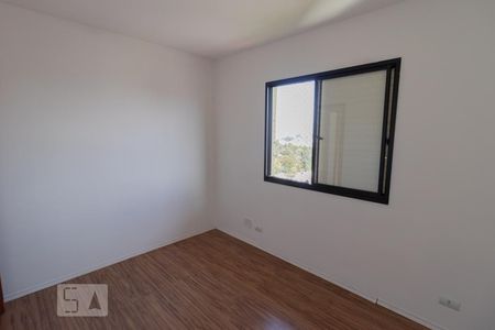 Dormitório 1 de apartamento à venda com 2 quartos, 60m² em Vila Iorio, São Paulo
