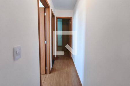 Corredor - Quartos de apartamento à venda com 2 quartos, 43m² em Fundação da Casa Popular, Campinas
