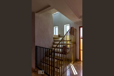 Escada de casa à venda com 5 quartos, 350m² em Vila Sao Geraldo, São Paulo