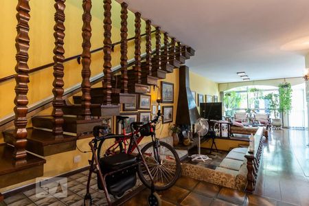 Sala de casa para alugar com 4 quartos, 400m² em Brooklin Paulista, São Paulo