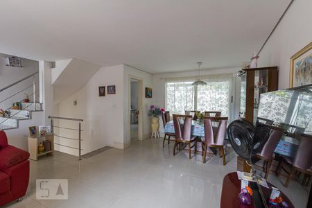 Sala de casa à venda com 3 quartos, 171m² em Jardim Itu-sabará, Porto Alegre