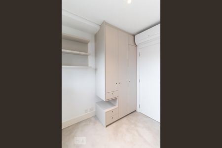 Quarto de apartamento para alugar com 2 quartos, 56m² em Pinheiros, São Paulo