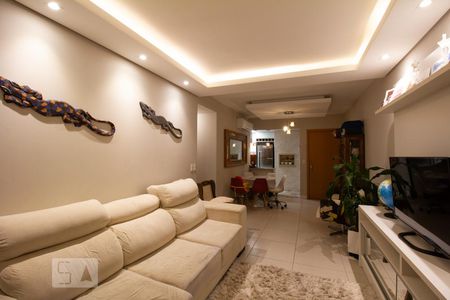 Sala de apartamento à venda com 3 quartos, 84m² em Passo da Areia, Porto Alegre