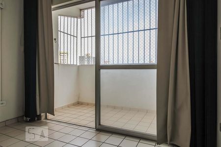 Varanda da Sala de apartamento para alugar com 2 quartos, 64m² em Setor Leste Universitário, Goiânia