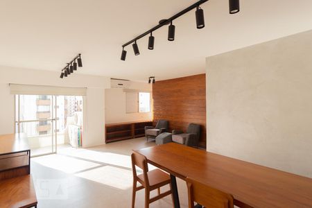 Sala de apartamento para alugar com 1 quarto, 75m² em Pinheiros, São Paulo